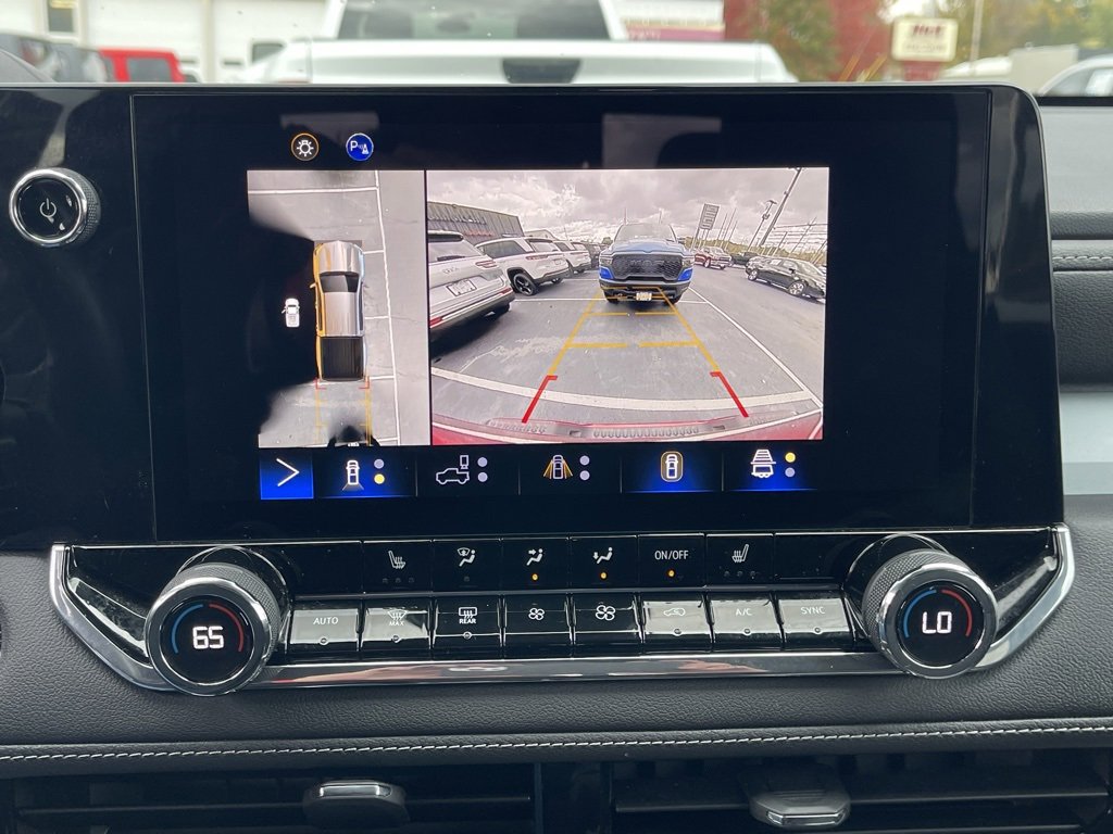 Used 2023 Chevrolet Colorado LT w/ LT Convenience Package III image 25