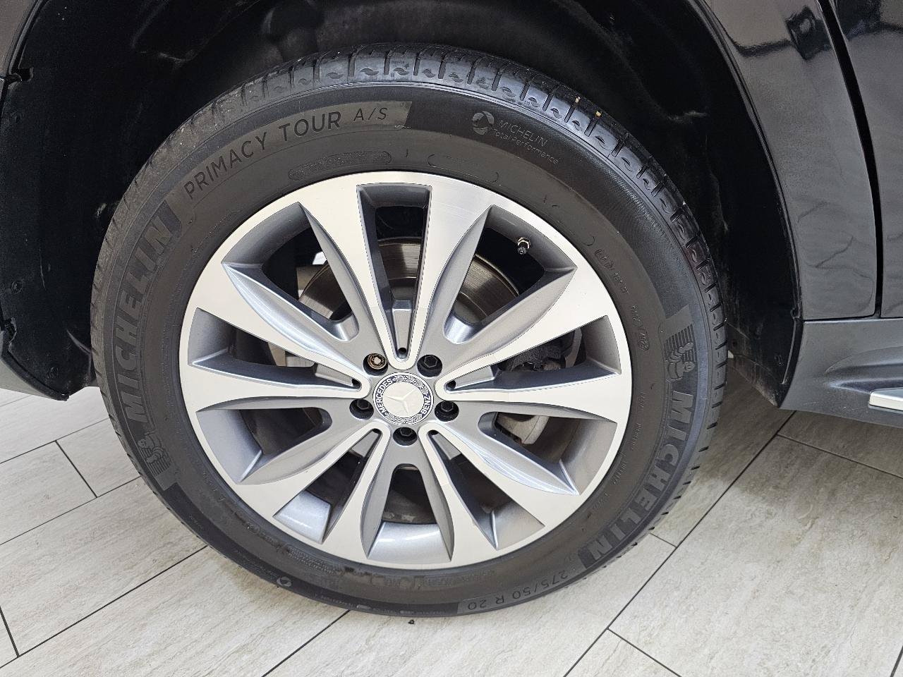 Used 2015 Mercedes-Benz GL 450 4MATIC w/ Appearance Package image 44