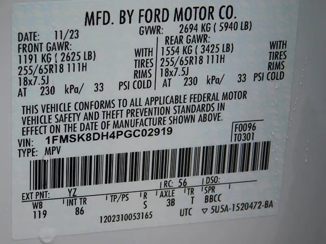 Used 2023 Ford Explorer XLT AWD/4WD image 27