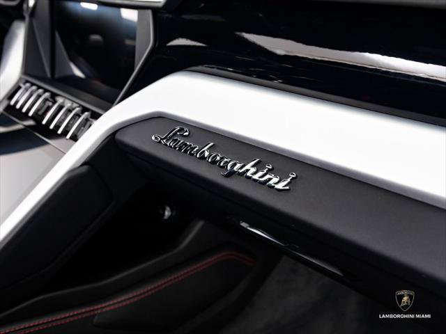 Used 2019 Lamborghini Urus AWD/4WD image 30