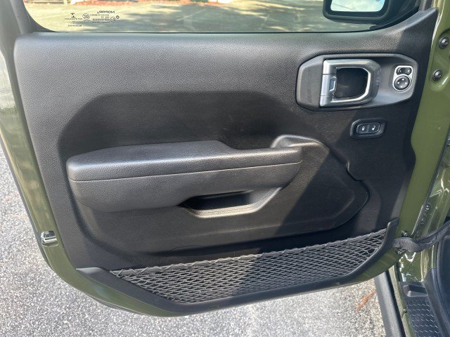 Used 2022 Jeep Gladiator Sport AWD/4WD image 10