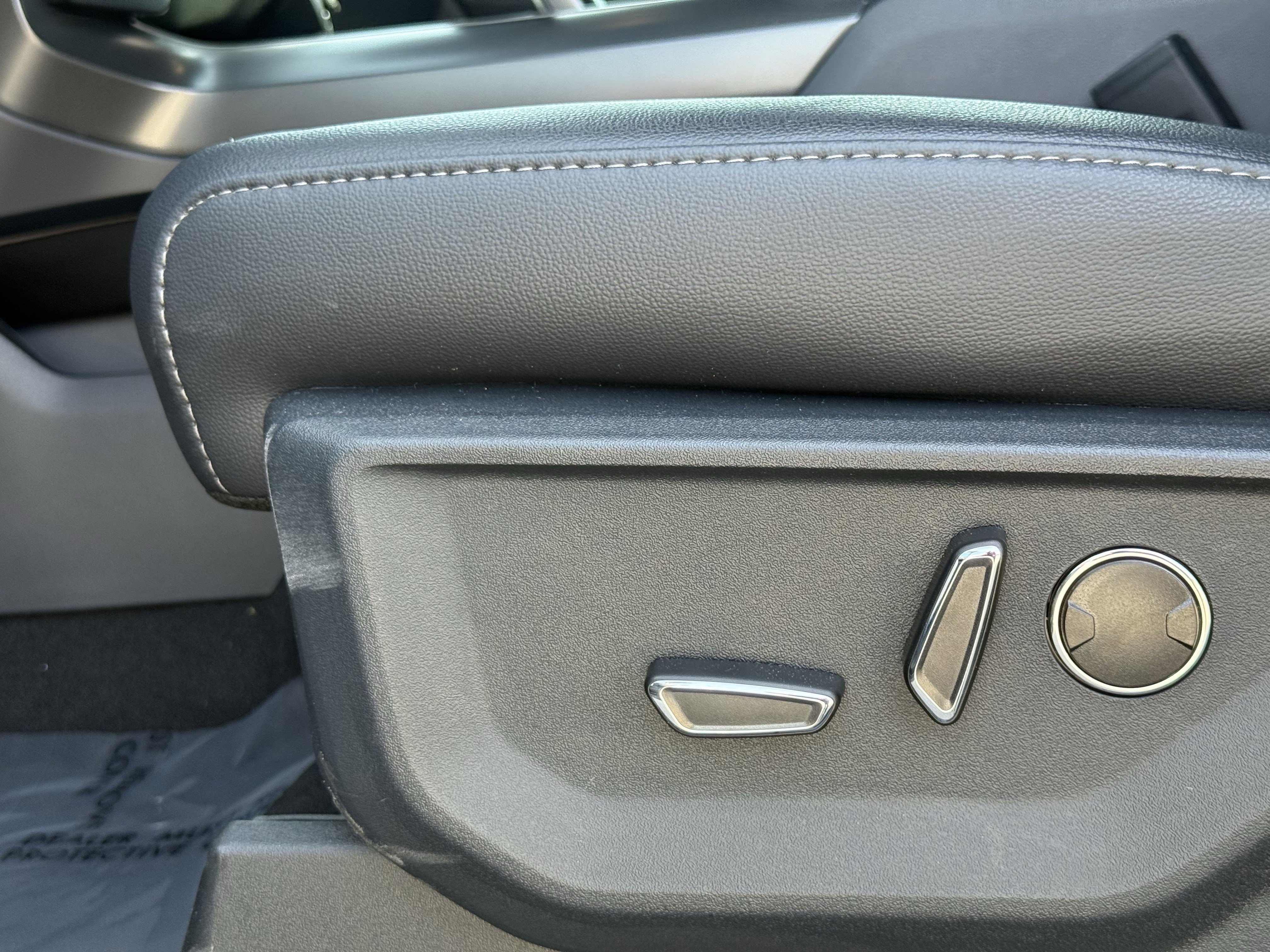 New 2025 Ford F150 Lariat w/ Equipment Group 502A High image 23