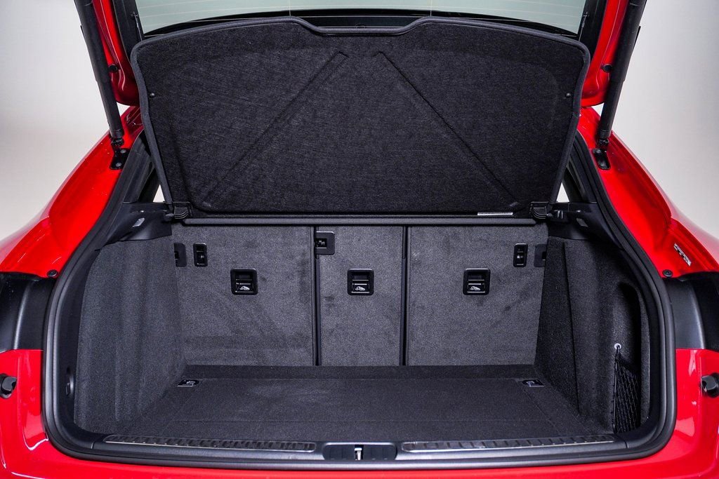 New 2026 Porsche Macan image 28