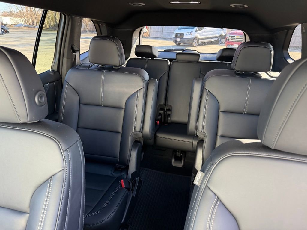 Used 2026 GMC Acadia Elevation w/ Elevation Premium Package image 19