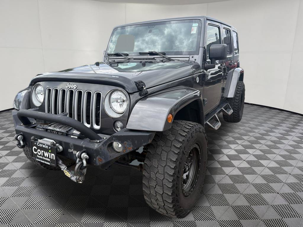 Used 2016 Jeep Wrangler Unlimited Sahara w/ Connectivity Group AWD/4WD image 3