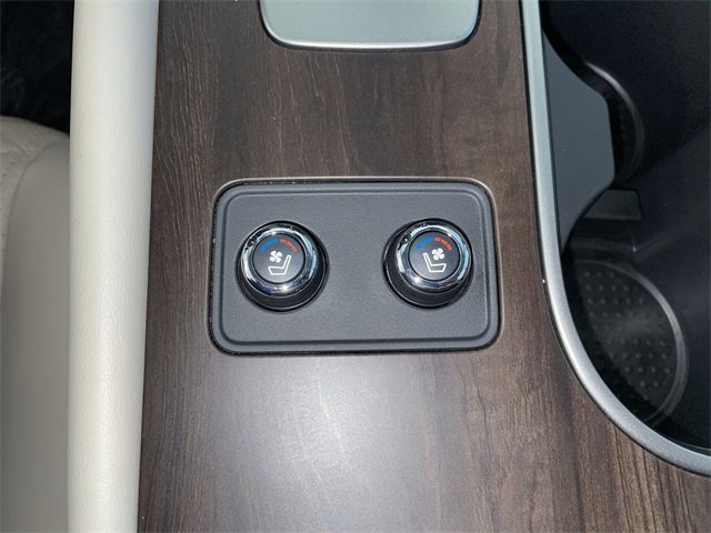 Certified 2024 Nissan Murano Platinum w/ Cargo Package image 34