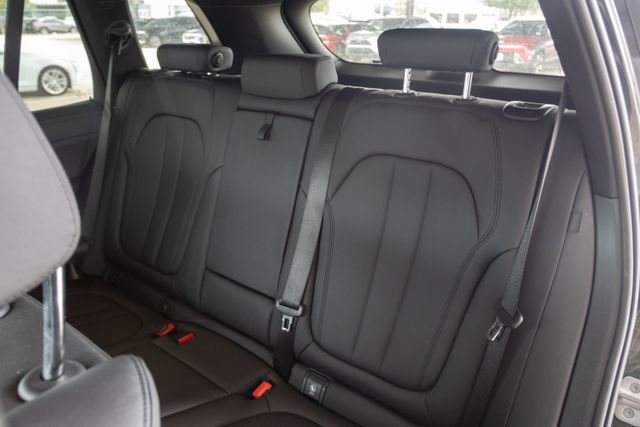 Used 2022 BMW X5 sDrive40i w/ Premium Package image 30