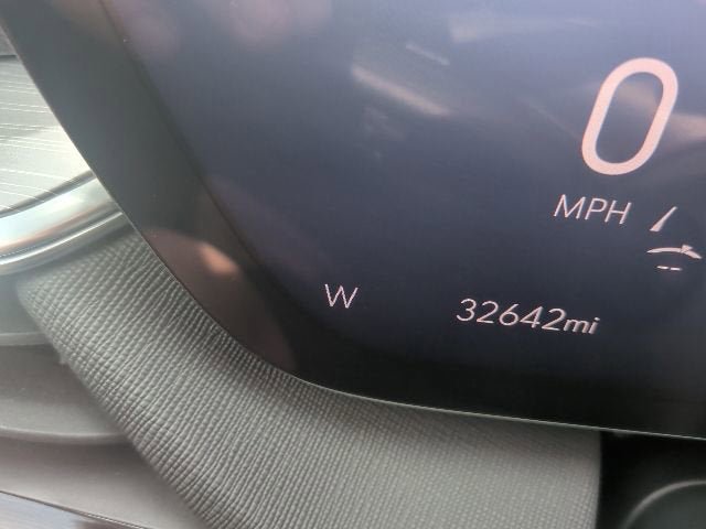 Certified 2025 Buick Enclave Preferred FWD image 29