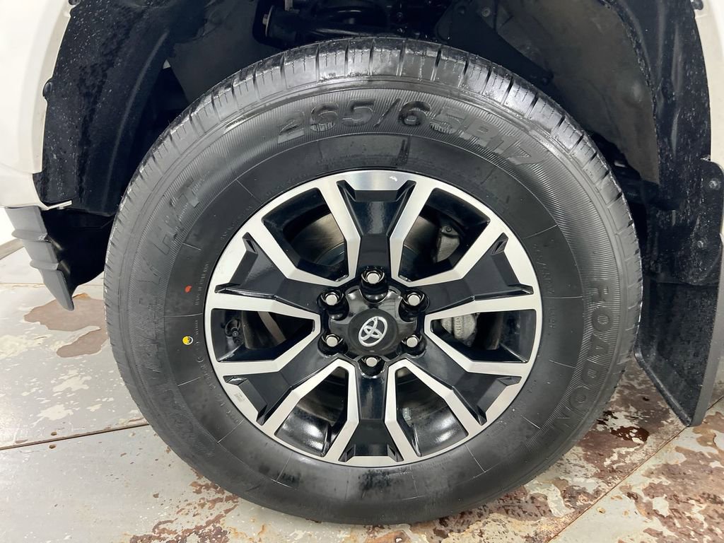 Used 2023 Toyota Tacoma TRD Sport AWD/4WD image 25