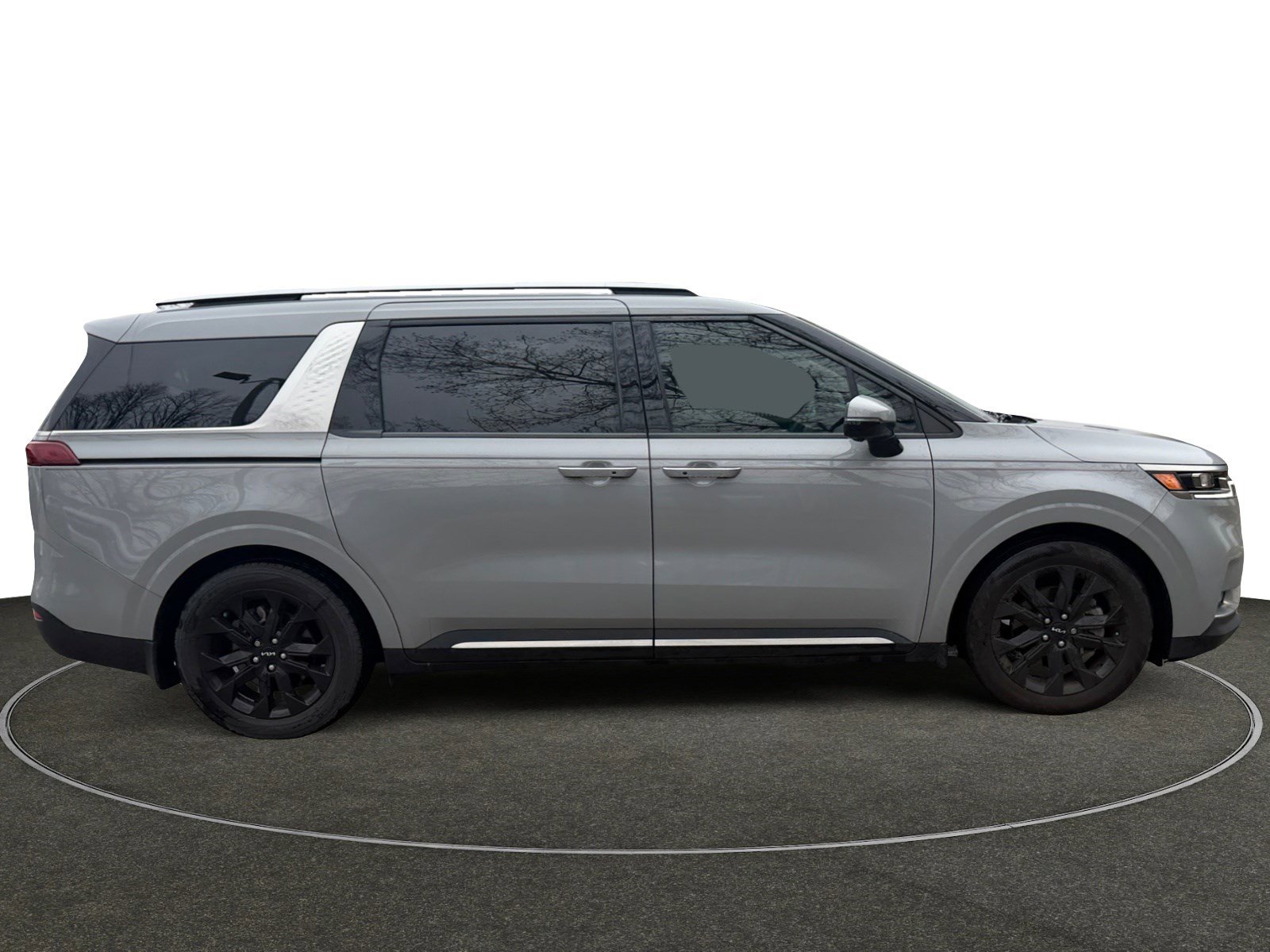 Used 2024 Kia Carnival SX Prestige image 7