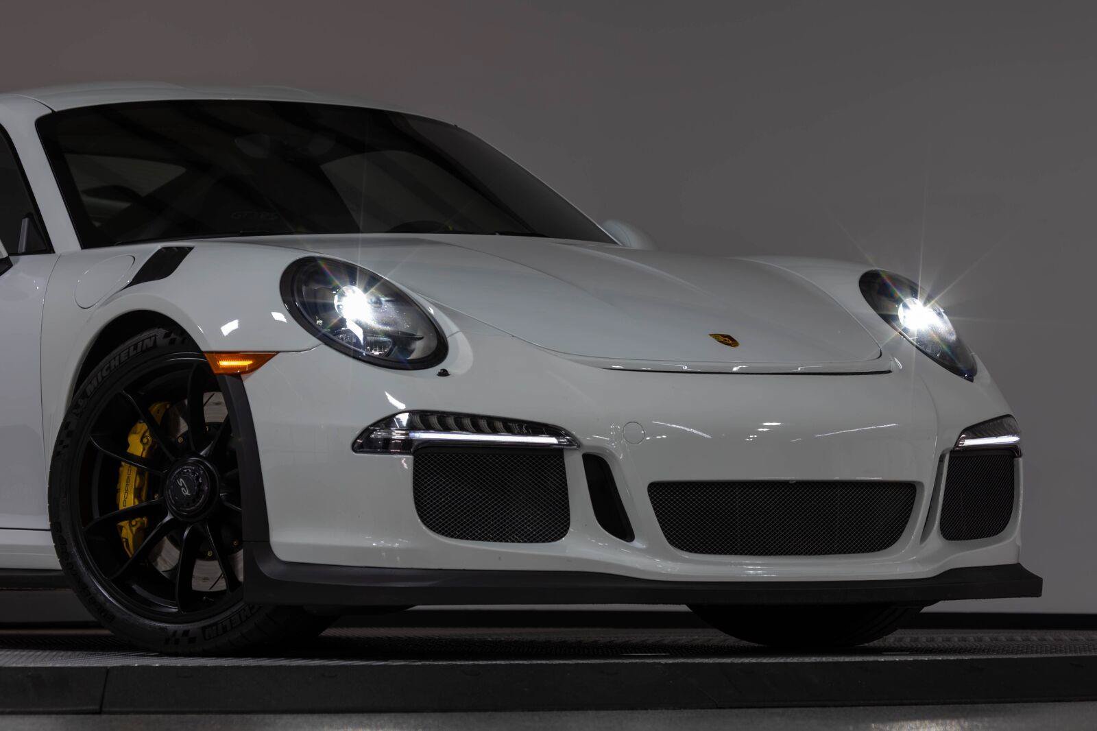 Used 2016 Porsche 911 GT3 RS RWD image 36