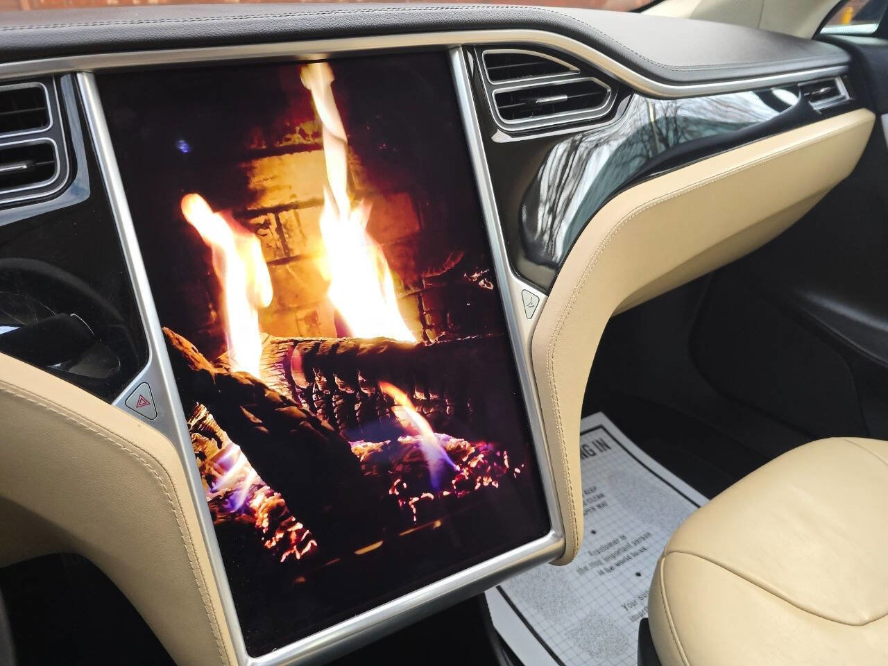 Used 2013 Tesla Model S Base 4dr Liftback (85 kWh) image 24