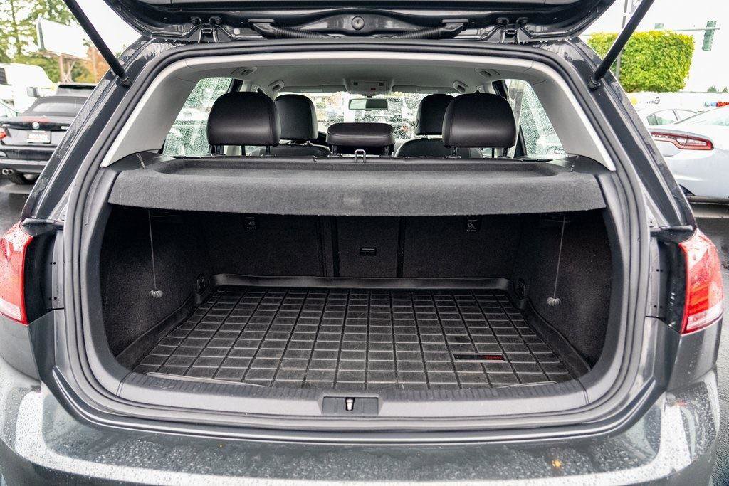 Used 2016 Volkswagen e-Golf SEL Premium image 27