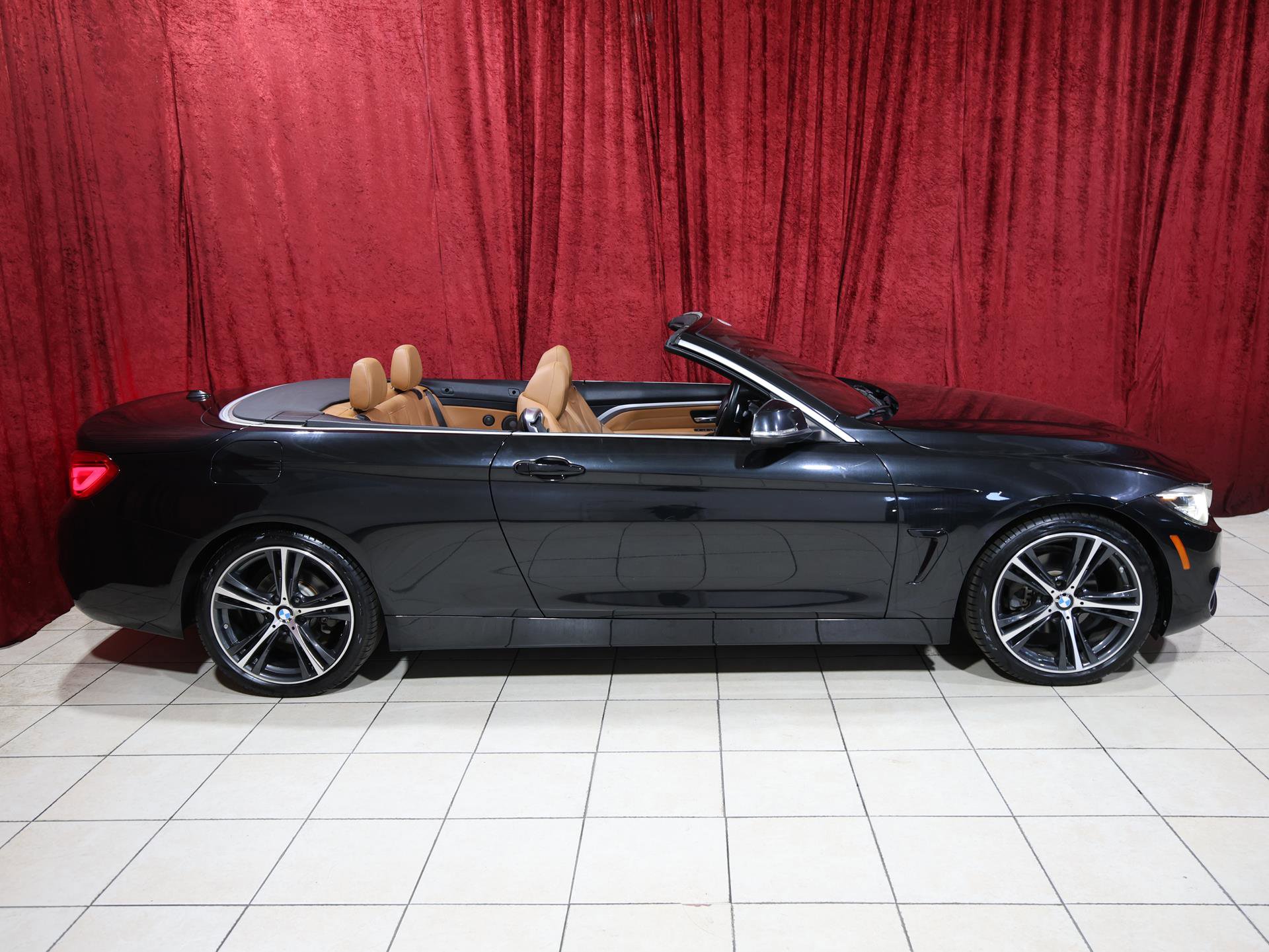 Used 2019 BMW 430i Convertible w/ Convenience Package image 10