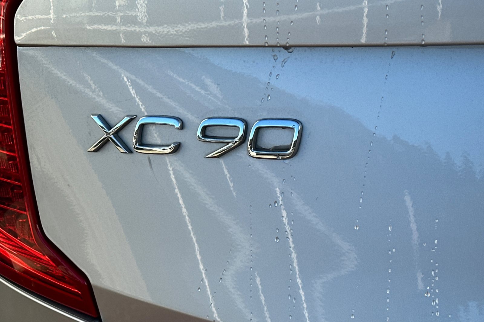 Used 2017 Volvo XC90 T8 Inscription w/ Vision Package image 12