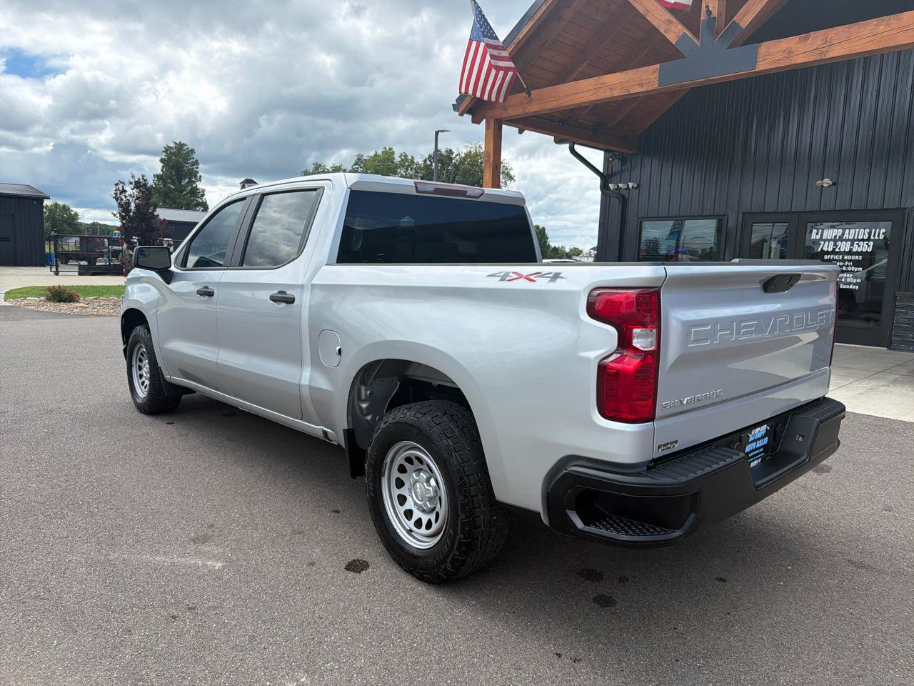 Used 2021 Chevrolet Silverado 1500 W/T w/ WT Convenience Package AWD/4WD image 6