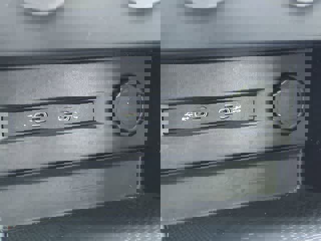 Used 2022 Volkswagen Taos SE image 32