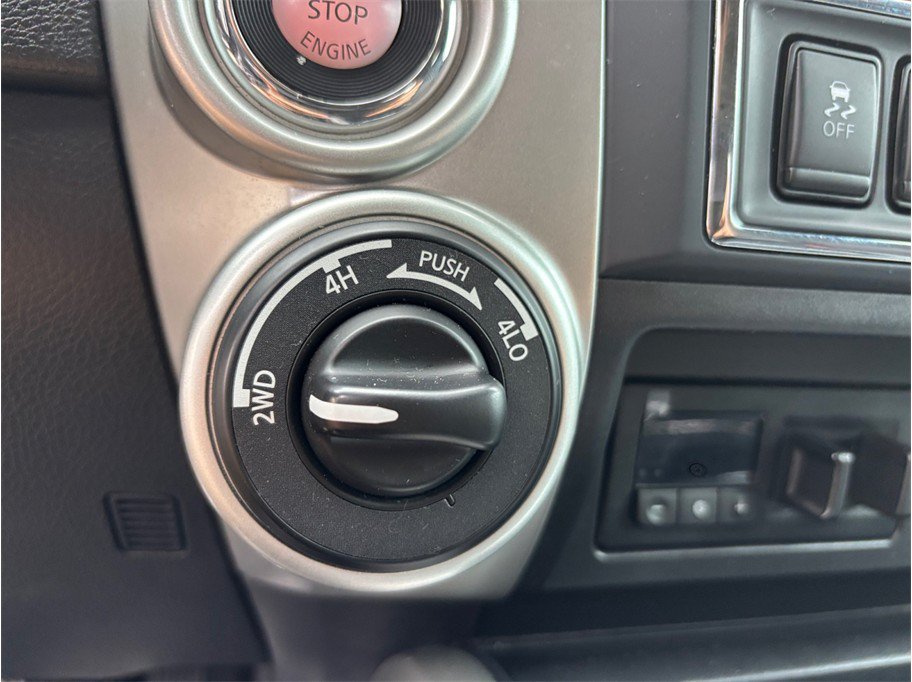 Used 2021 Nissan Titan SV w/ SV Convenience Package AWD/4WD image 35