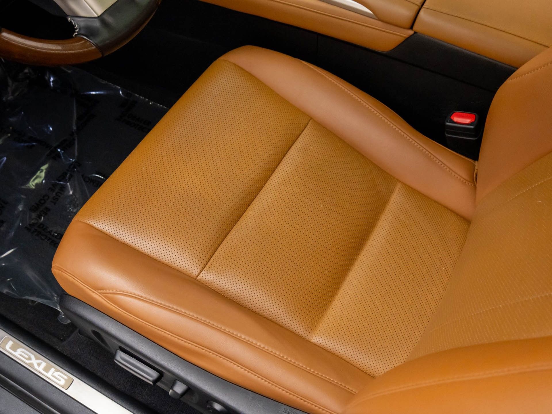 Used 2022 Lexus RX 350L Premium w/ Premium Package image 15