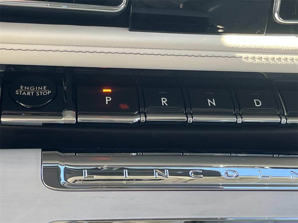 New 2026 Lincoln Aviator Reserve w/ Luxury Package image 23