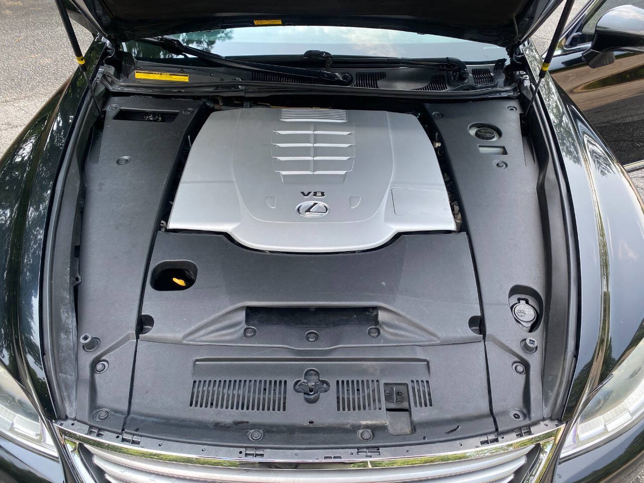 Used 2015 Lexus LS 460 w/ Comfort Package RWD image 58
