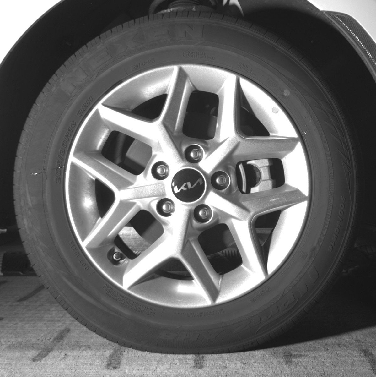 Used 2025 Kia Soul LX w/ LX Technology Package image 13