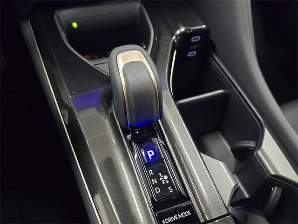 New 2025 Toyota Crown Signia image 27