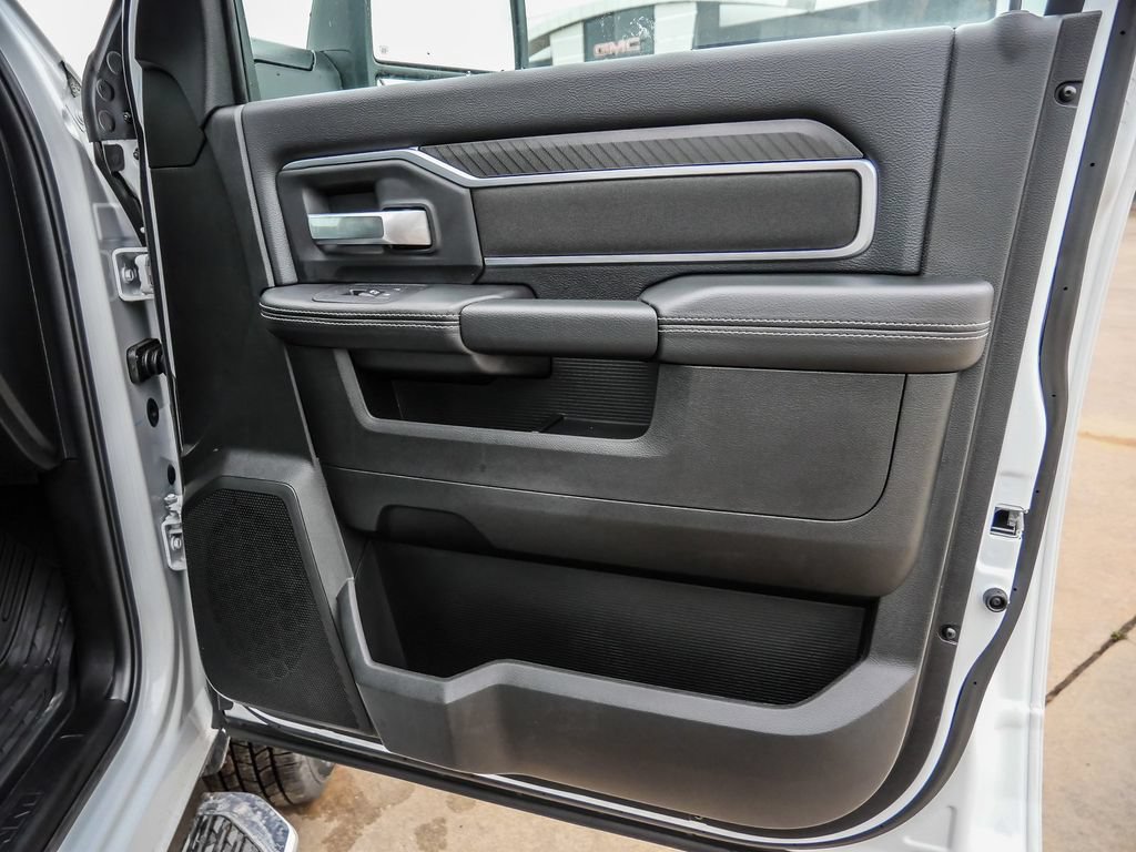 New 2026 RAM 3500 Big Horn AWD/4WD image 45