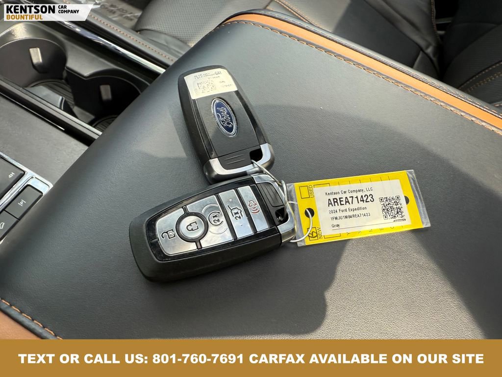 Used 2024 Ford Expedition Platinum image 47