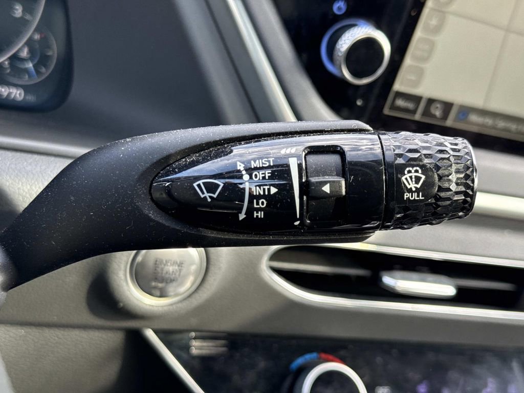 Used 2023 Hyundai Sonata SEL Plus w/ Preferred Accessory Package FWD image 11