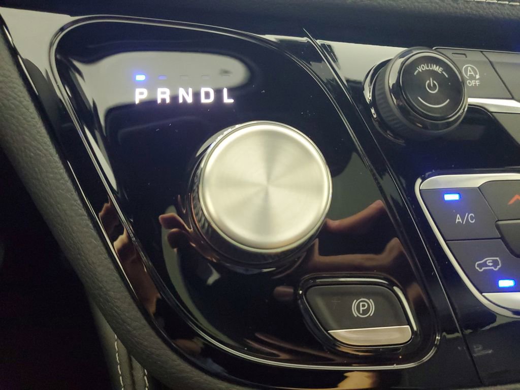 New 2026 Chrysler Pacifica Limited w/ S Appearance Package image 20