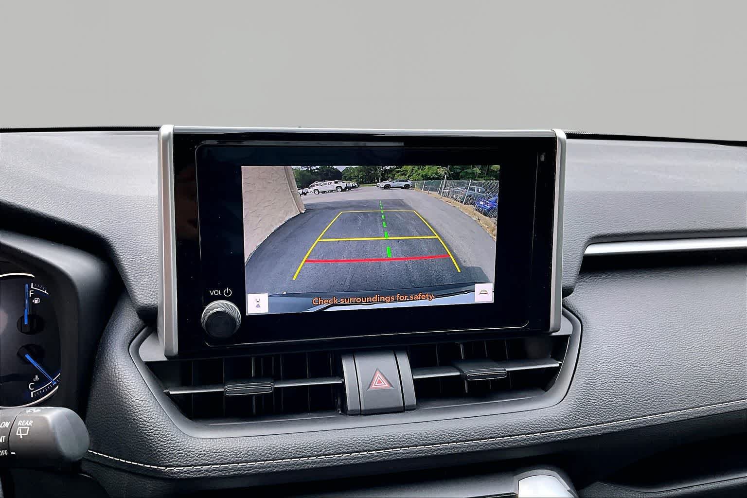 Certified 2025 Toyota RAV4 LE AWD/4WD image 27