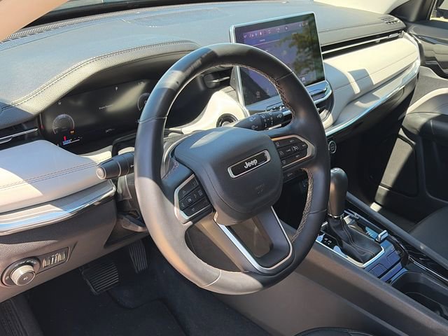 Used 2022 Jeep Compass Limited w/ Elite Group image 16