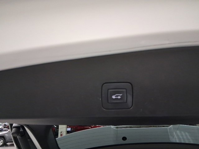 Used 2023 Buick Encore GX Select w/ Sport Touring Package image 13