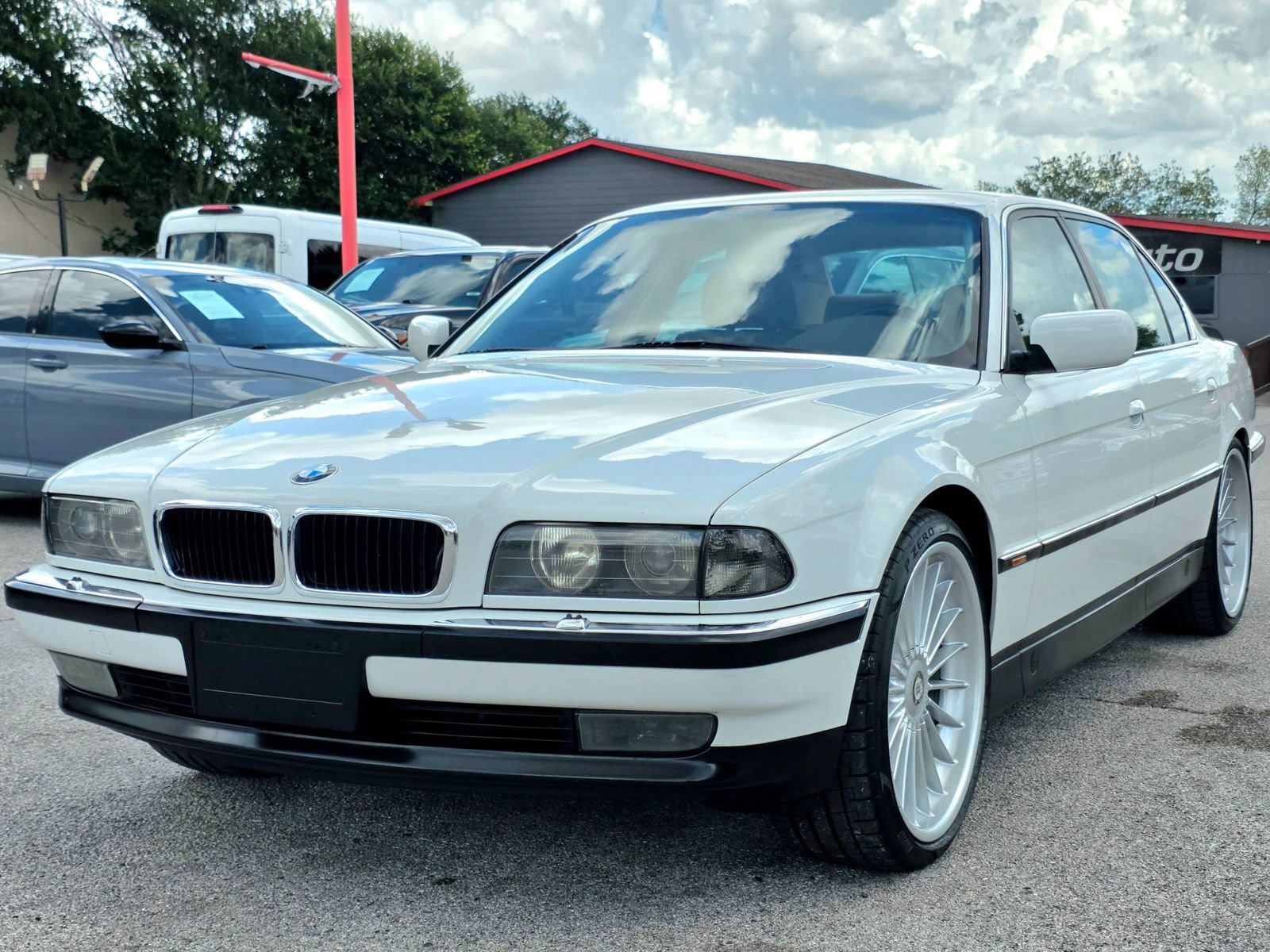 Used 1995 BMW 740iL RWD image 8