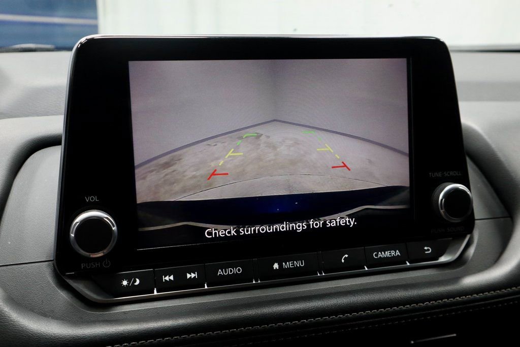 Certified 2024 Nissan Rogue SV image 2