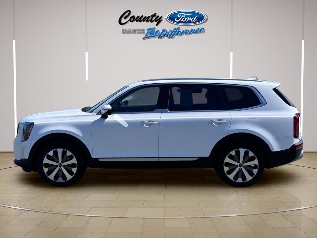 Used 2022 Kia Telluride S AWD/4WD image 3