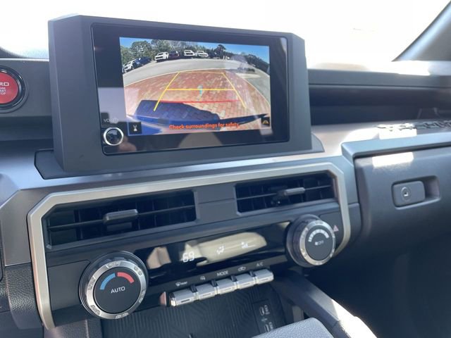 Used 2025 Toyota Tacoma TRD Sport AWD/4WD image 18