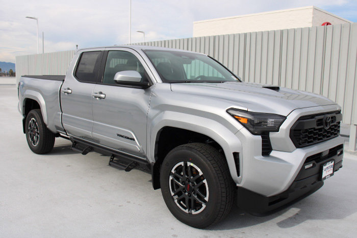 New 2026 Toyota Tacoma TRD Sport image 2