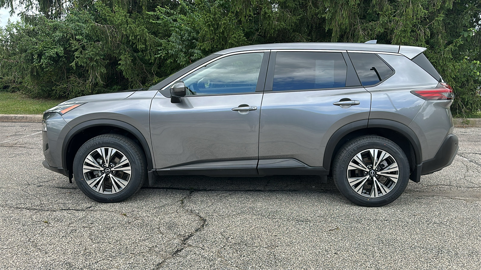 Certified 2023 Nissan Rogue SV AWD/4WD image 26