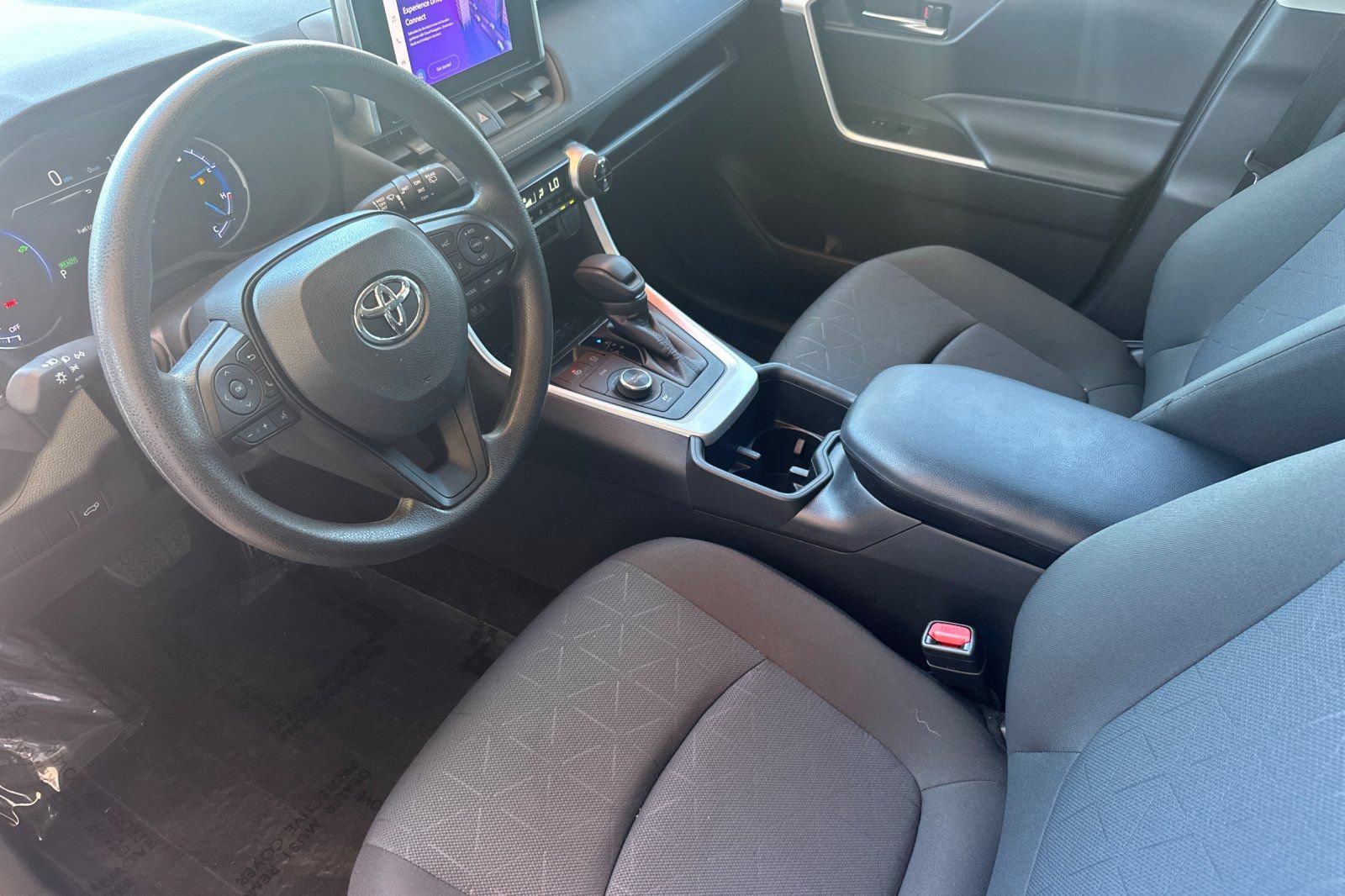 Used 2024 Toyota RAV4 XLE w/ Convenience Package AWD/4WD image 11