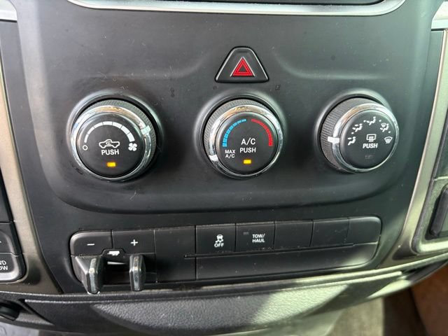 Used 2014 RAM 1500 Classic SLT AWD/4WD image 22