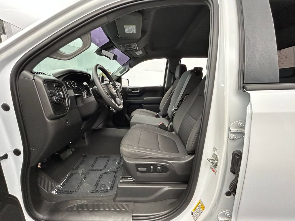 Used 2022 Chevrolet Silverado 1500 Custom w/ Safety Confidence Package RWD image 12