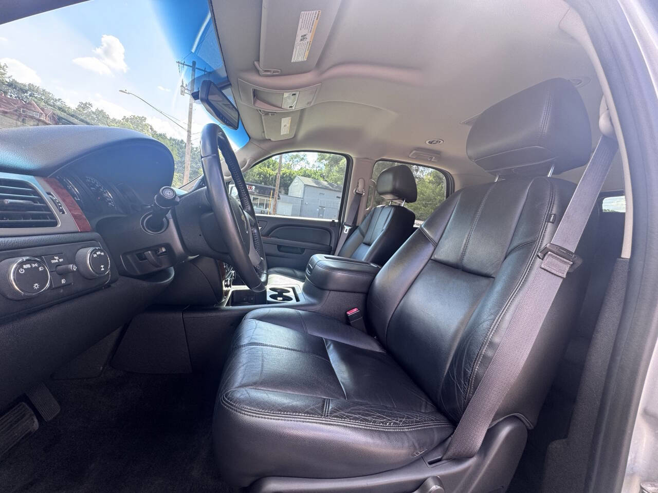 Used 2013 Chevrolet Tahoe LT AWD/4WD image 10