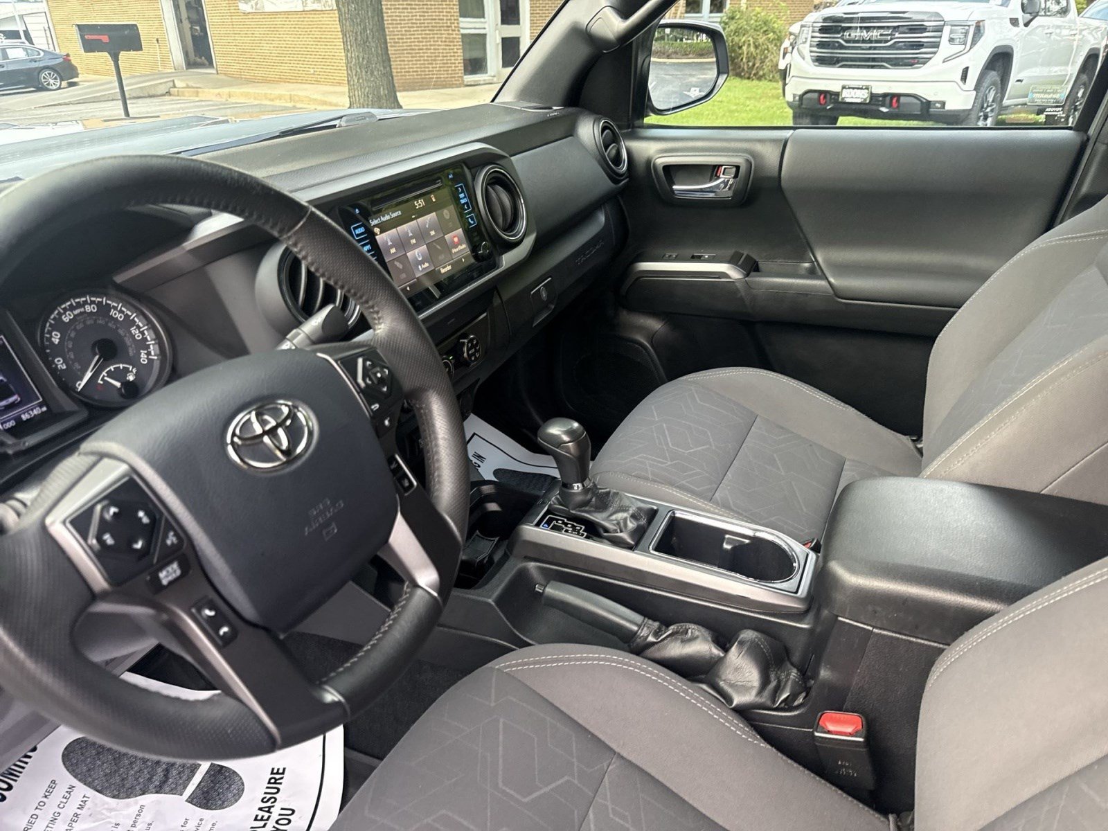 Used 2019 Toyota Tacoma TRD Sport AWD/4WD image 20