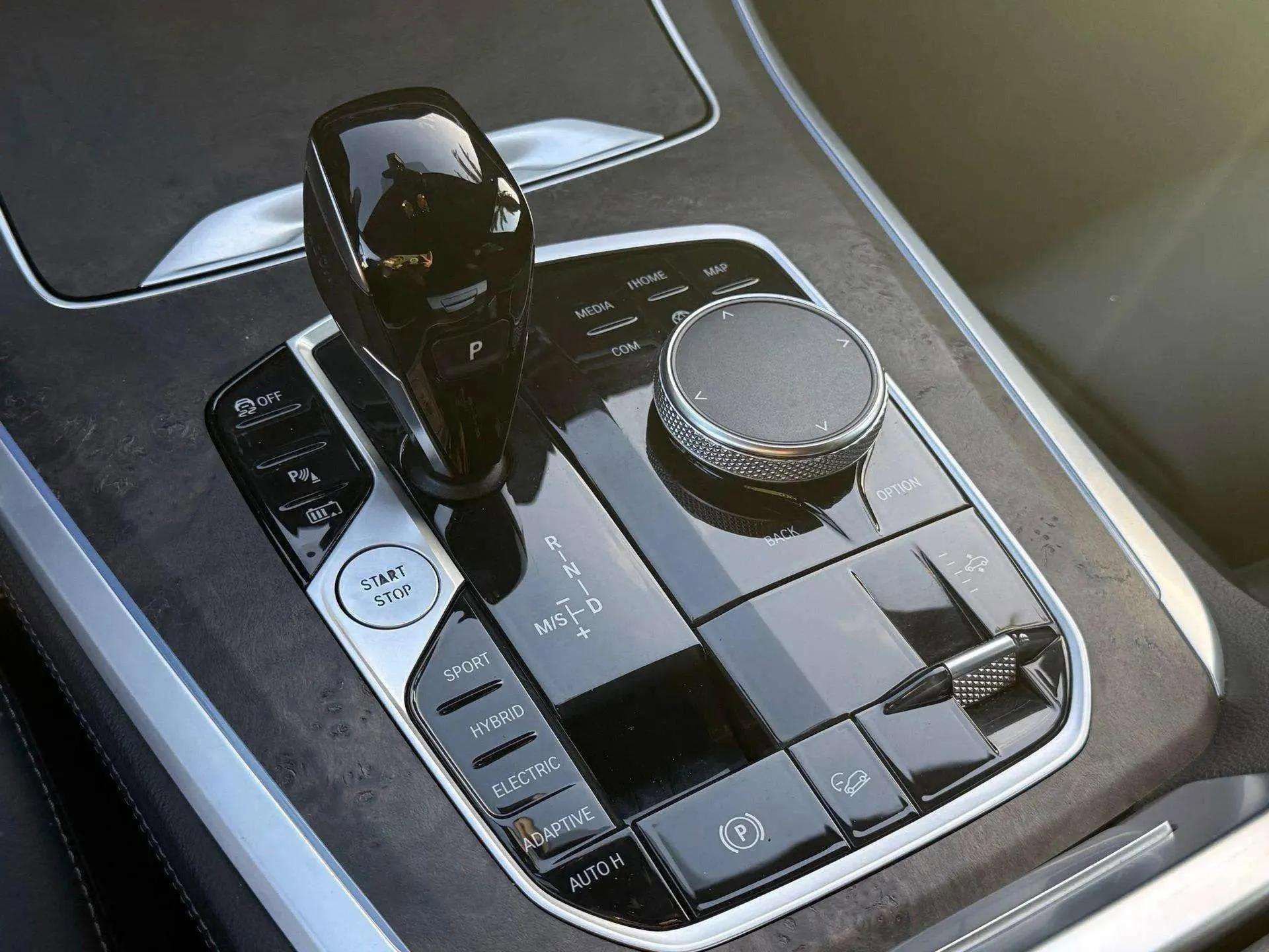 Used 2022 BMW X5 xDrive45e w/ Climate Comfort Package image 31