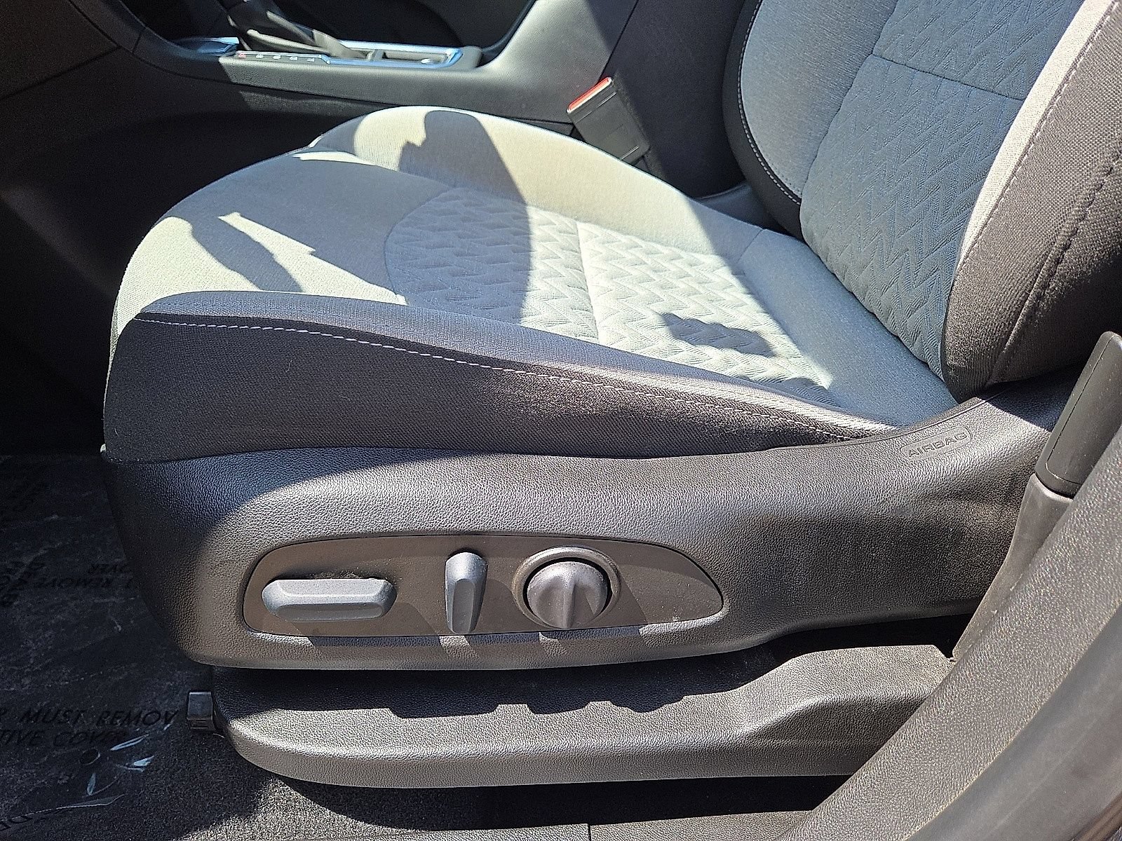 Used 2022 Chevrolet Equinox LT FWD image 24
