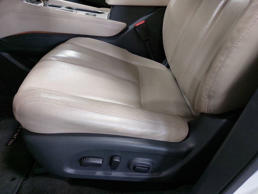 Used 2023 Nissan Murano SL w/ SL Moonroof Package image 29