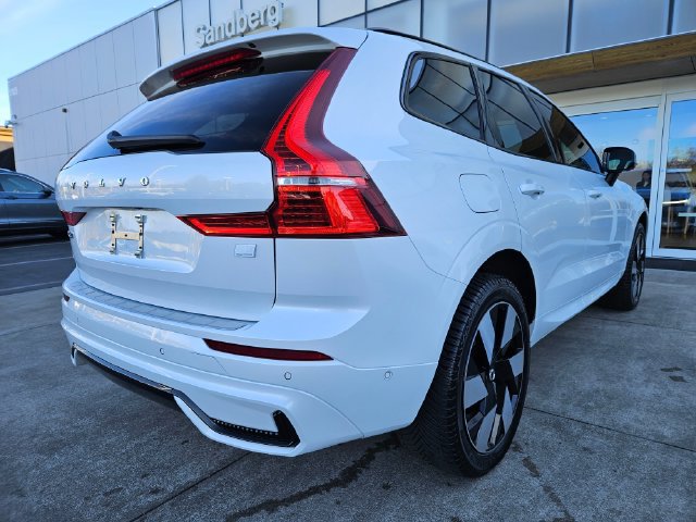 Certified 2024 Volvo XC60 T8 Plus w/ Protection Package Premier AWD/4WD image 5