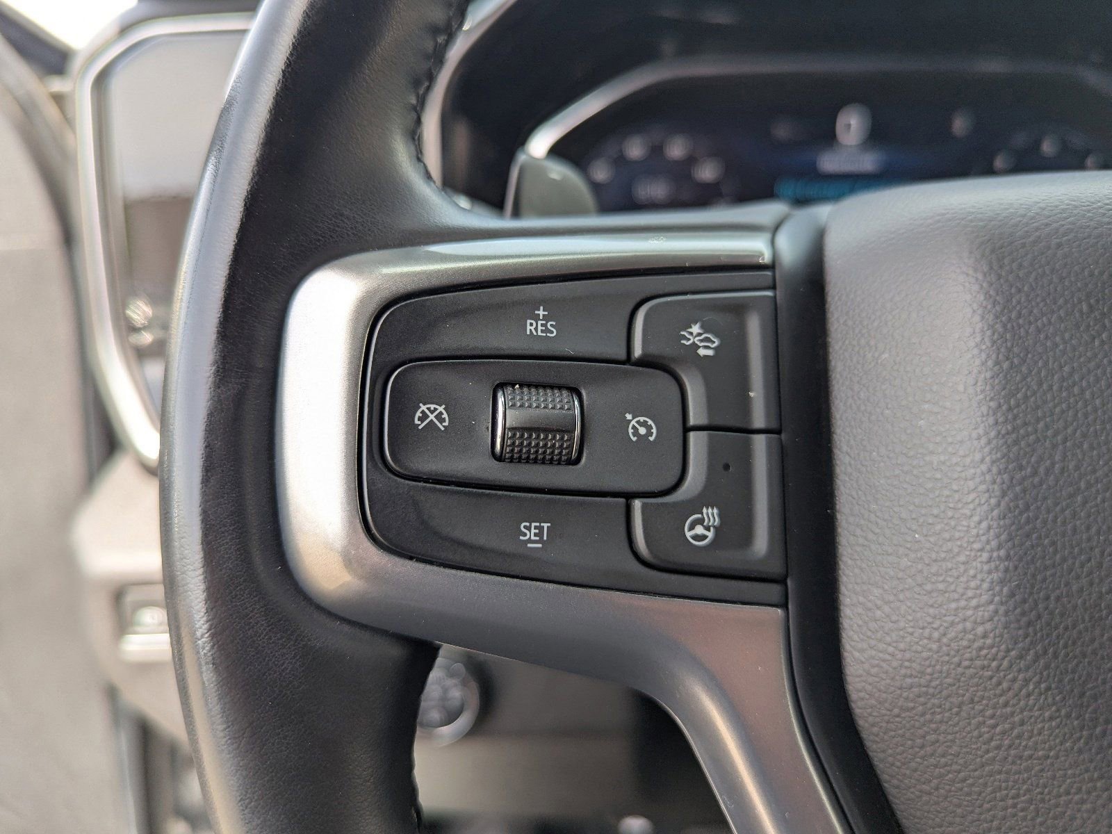 Used 2024 Chevrolet Silverado 1500 RST w/ Convenience Package II AWD/4WD image 28